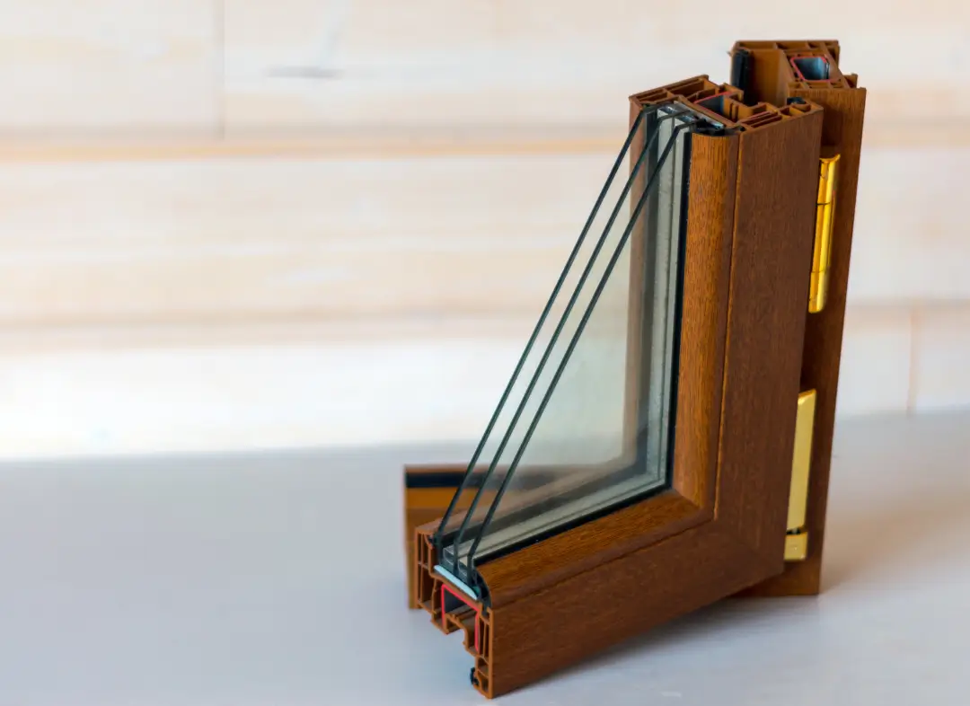 Installation de fenêtre en bois sur mesure Ancenis-Saint-Géréon